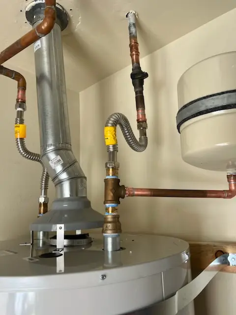 Water heater installation and plumbing repair in Elfers